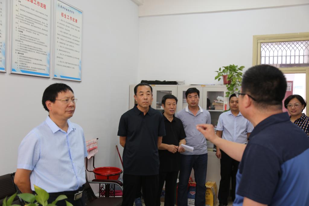 谈球吧平台app入口