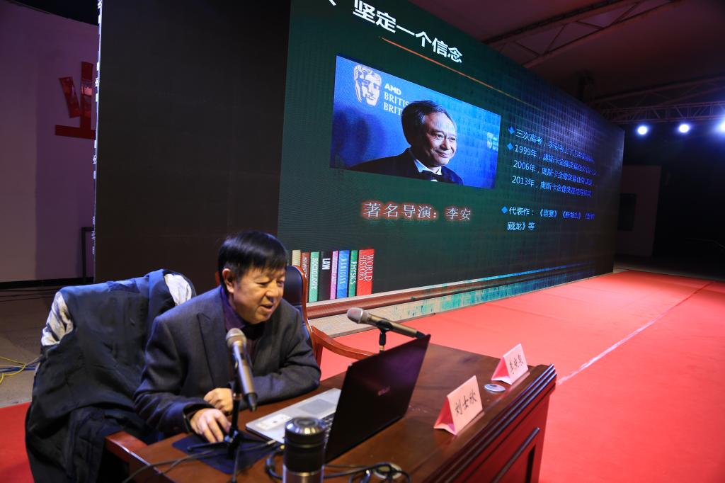 谈球吧平台app入口